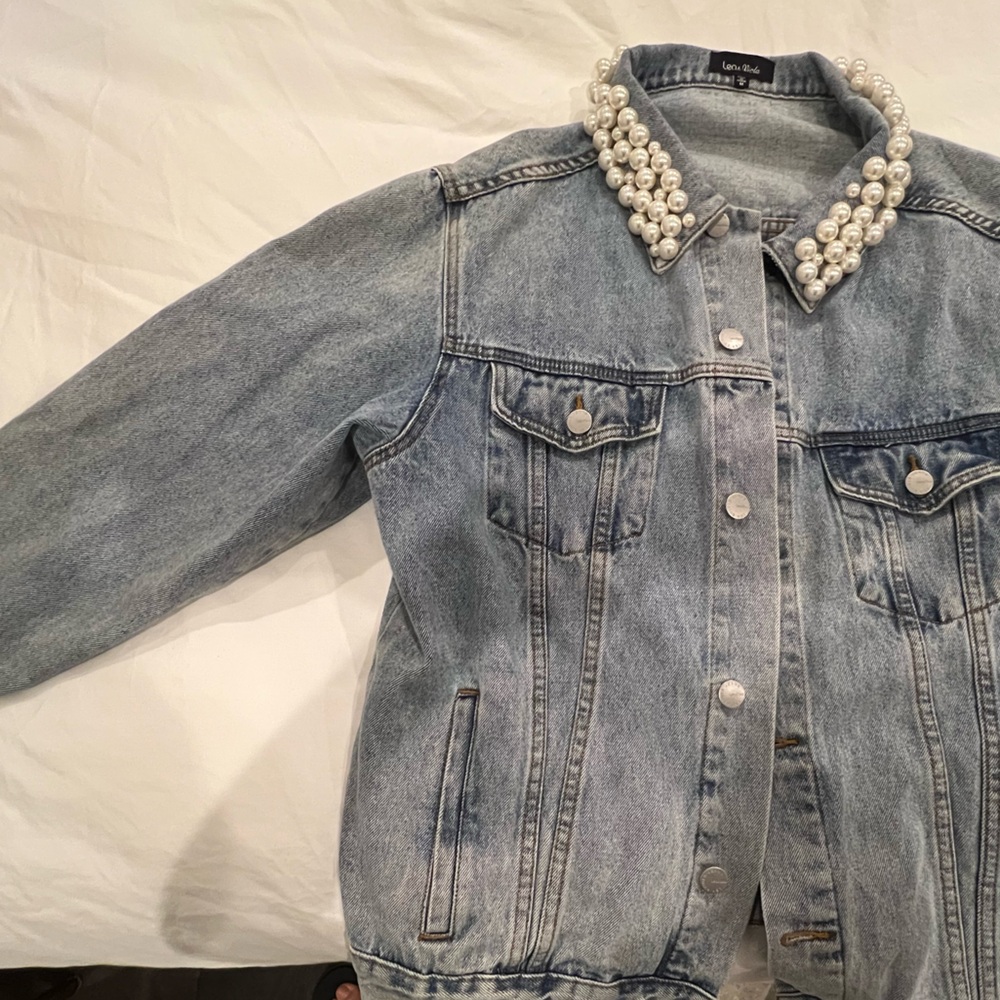 Lea & Viola Embellished collar denim jacket